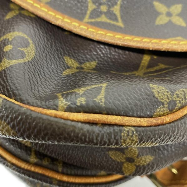 36904937 8 Louis Vuitton Saumur 30 Shoulder Bag