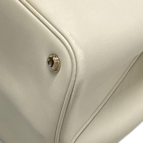 36904969 6 Prada Tote Bag Leather White