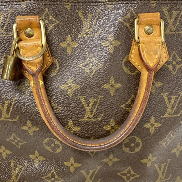 36905045 18 Louis Vuitton Alma Handbag