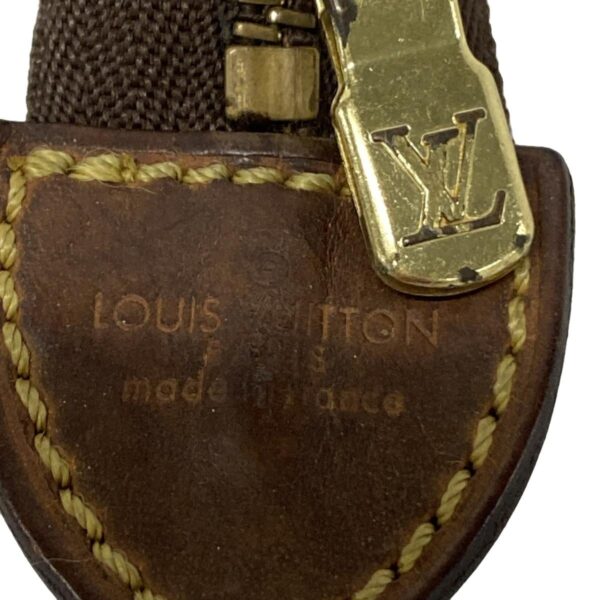 37174530 5 Louis Vuitton Posh Toilette 26 Pouch