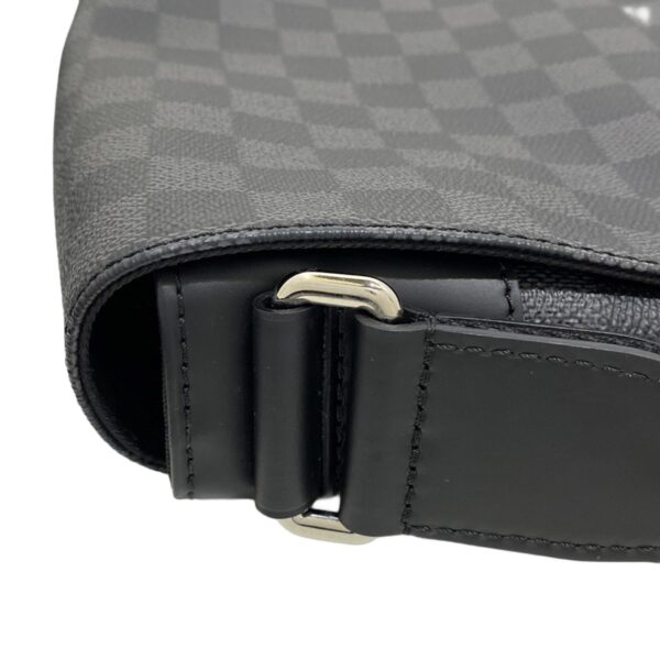 37179248 15 Louis Vuitton District PM NM Shoulder Bag Damier Graphite Canvas