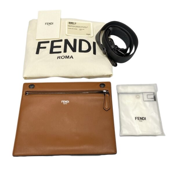 37181711 11 Fendi Peekaboo Isee You Medium Handbag Leather Cuoio Roma Gray