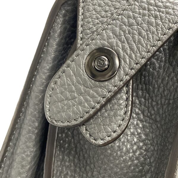 37181711 18 Fendi Peekaboo Isee You Medium Handbag Leather Cuoio Roma Gray