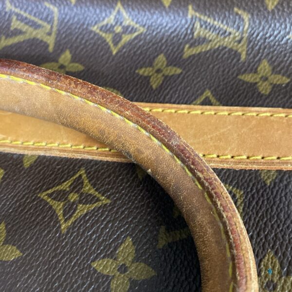 37212791 19 Louis Vuitton Keepall 50 Bag Monogram Canvas