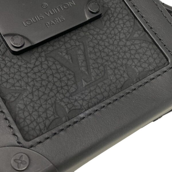 37213950 10 Louis Vuitton Vertical Trunk Wearable Wallet Leather Noir