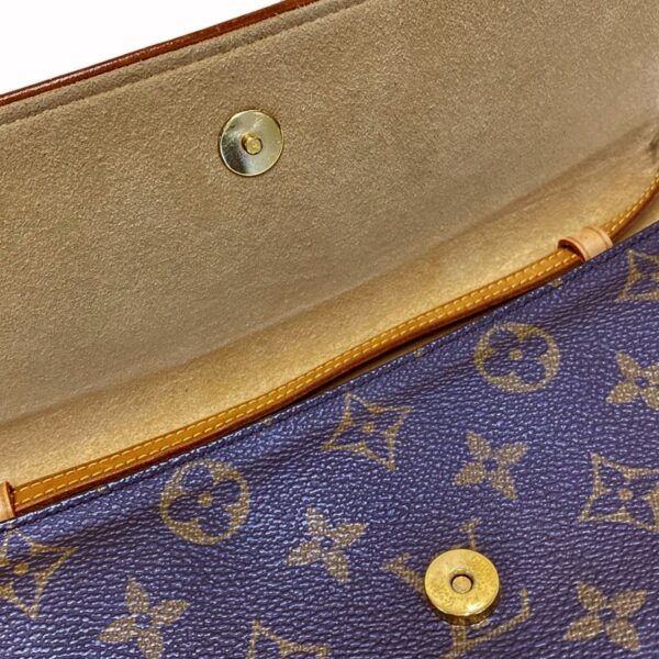 37218055 17 Louis Vuitton Pochette Twin GM Shoulder Bag