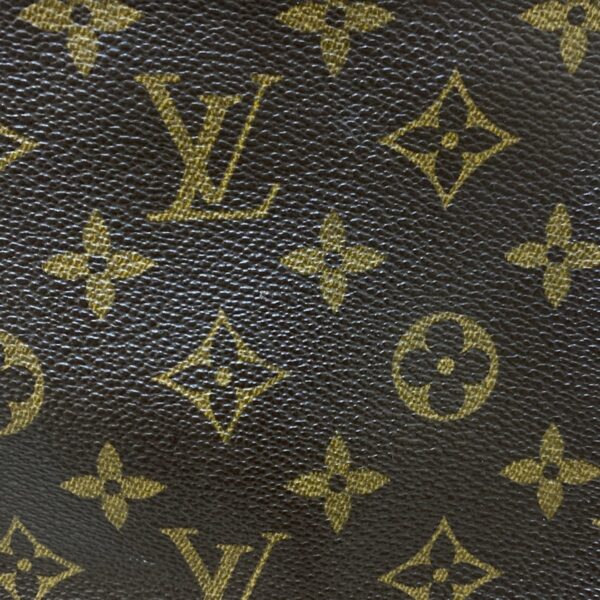 37218056 20 Louis Vuitton Pochette Accessoire Handbag Monogram Canvas