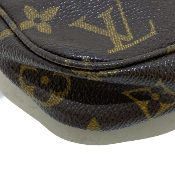 37218056 6 Louis Vuitton Pochette Accessoire Handbag Monogram Canvas