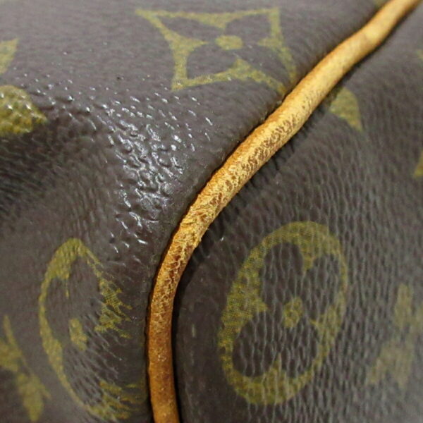 37220349 5 Louis Vuitton Speedy 40 Handbag Monogram Canvas