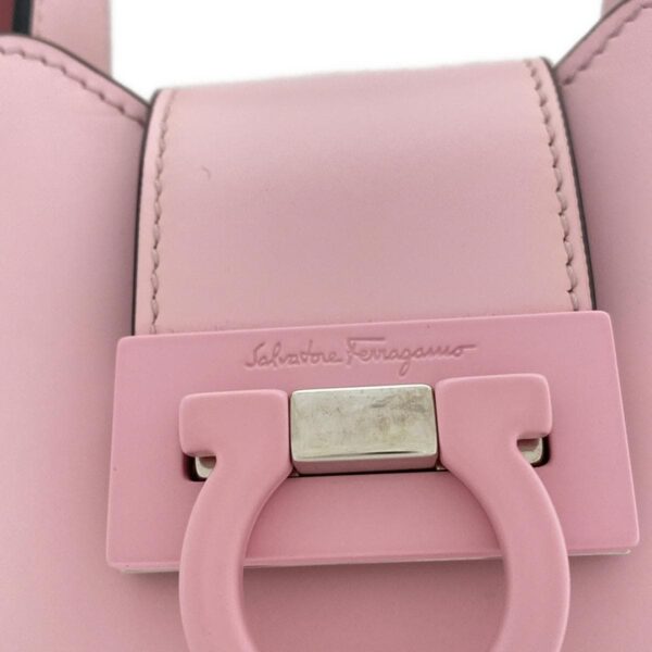 37220685 20 Salvatore Ferragamo Gancini Handbag Pink Leather