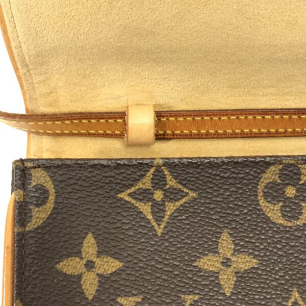 37319174 10 Louis Vuitton Pochette Twin GM Shoulder Bag Monogram Canvas