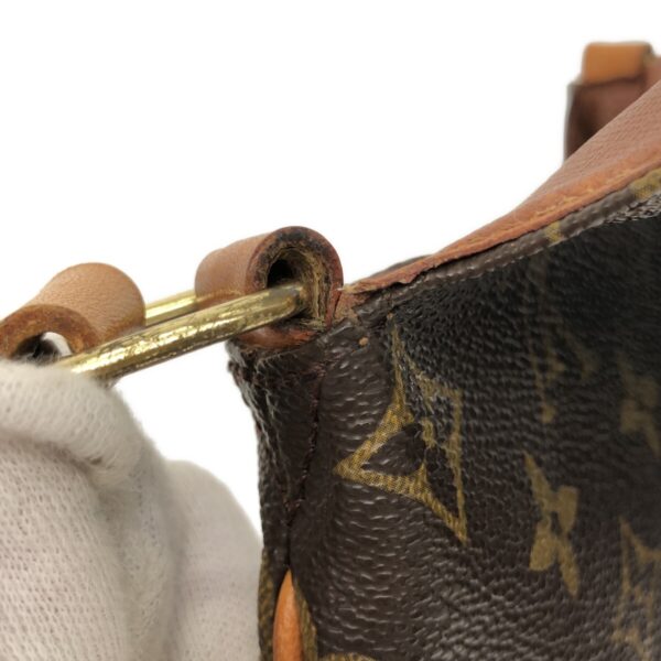 37319197 14 Louis Vuitton Musette Shoulder Bag Monogram Canvas