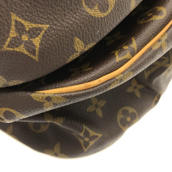 37319218 5 Louis Vuitton Saumur 35 Shoulder Bag Monogram Canvas