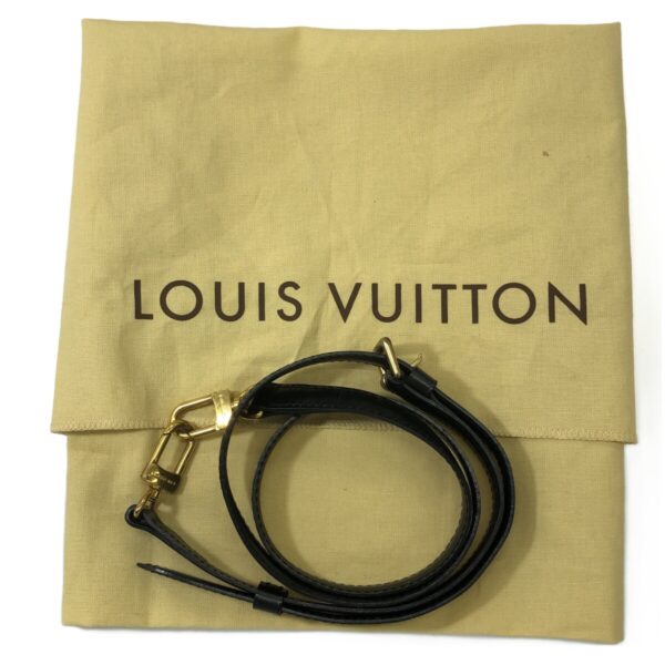 37319482 12 Louis Vuitton Concorde Handbag Noir Leather