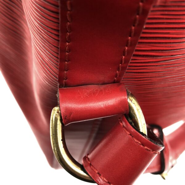 37319495 8 Louis Vuitton Noe Shoulder Bag Castilian Red Leather