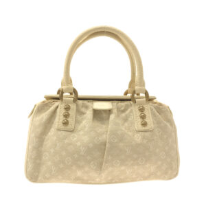 37319538 1 Chanel Beige Quilted Caviar Medium Boy Bag