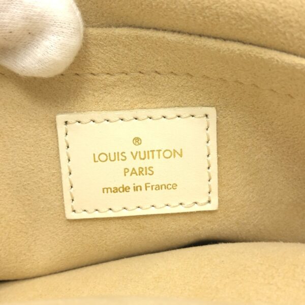 37319538 7 Louis Vuitton Trapeze PM Handbag Cotton Leather Gris