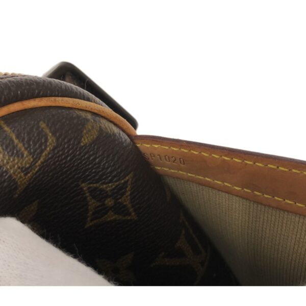 37319936 8 Louis Vuitton Reporter PM Shoulder Bag Monogram