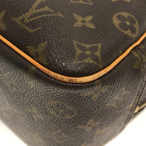 37320202 5 Louis Vuitton Deauville Handbag Monogram Canvas