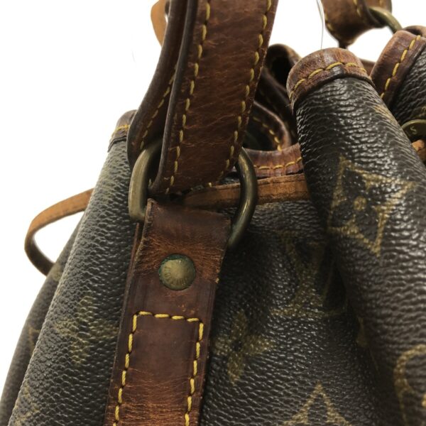 37320479 10 Louis Vuitton Petit Noe Shoulder Bag Monogram Canvas