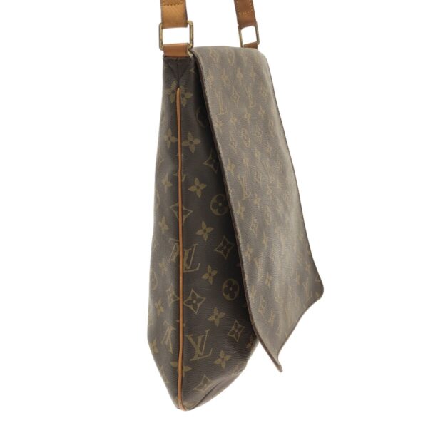 37320481 2 Louis Vuitton Musette Shoulder Bag Monogram Canvas