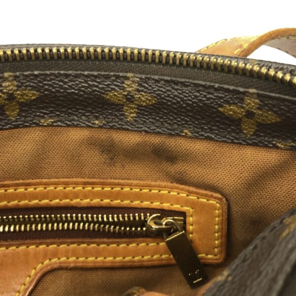 37320503 13 Louis Vuitton Hippo Piano Shoulder Bag Monogram Canvas