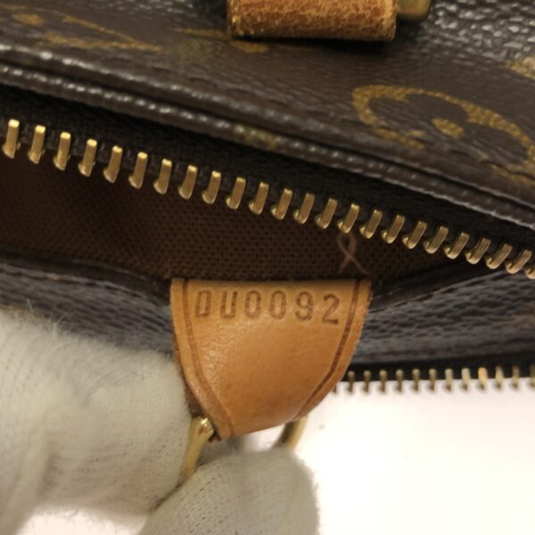 37320503 8 Louis Vuitton Hippo Piano Shoulder Bag Monogram Canvas