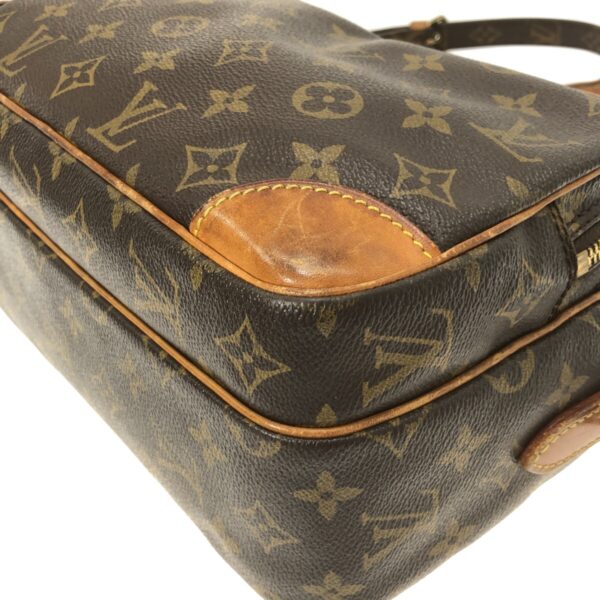 37320669 5 Louis Vuitton Nile Shoulder Bag Monogram Canvas