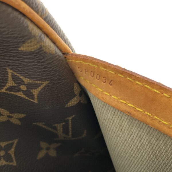 37320728 8 Louis Vuitton Reporter PM Shoulder Bag Monogram Leather