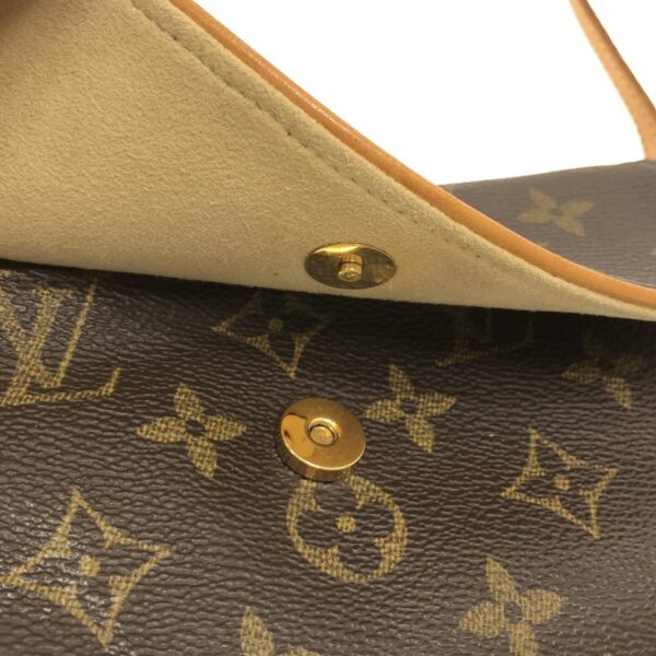 37320740 11 Louis Vuitton Pochette Twin PM Shoulder Bag Monogram Canvas