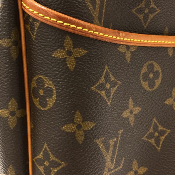 37320873 13 Louis Vuitton Deauville Handbag Monogram Canvas