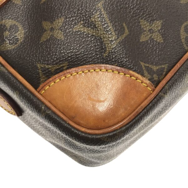 37320914 5 Louis Vuitton Trocadero 27 Shoulder Bag Monogram Canvas