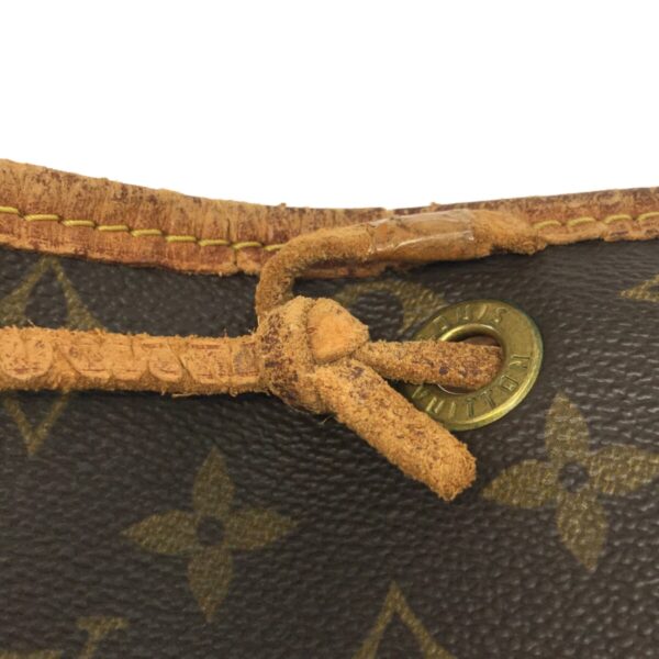 37321489 12 Louis Vuitton Noe Shoulder Bag Monogram Canvas