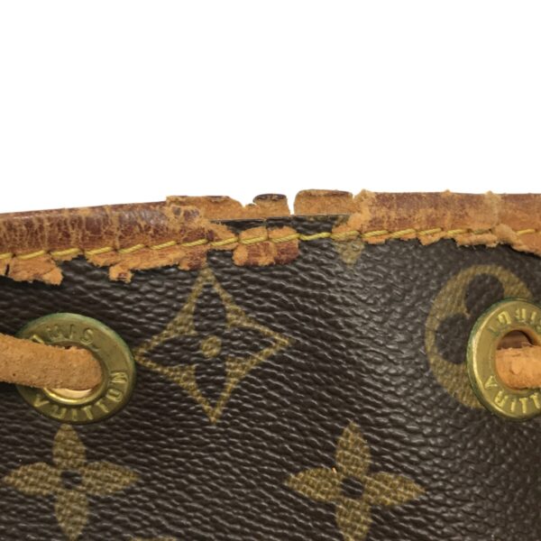 37321489 15 Louis Vuitton Noe Shoulder Bag Monogram Canvas