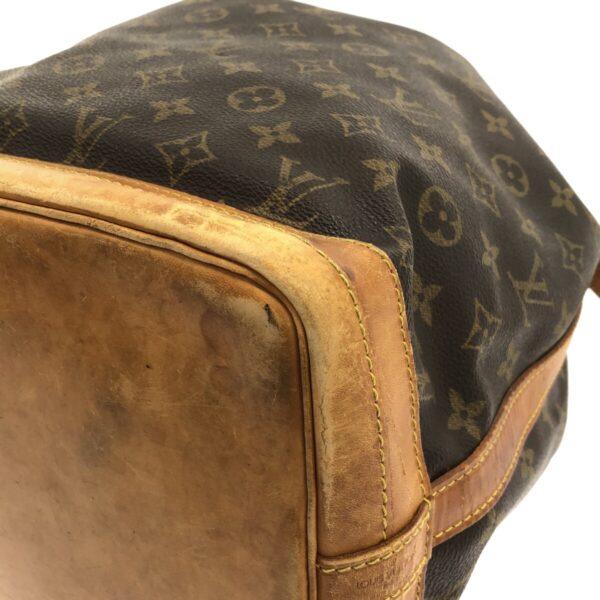 37321489 5 Louis Vuitton Noe Shoulder Bag Monogram Canvas