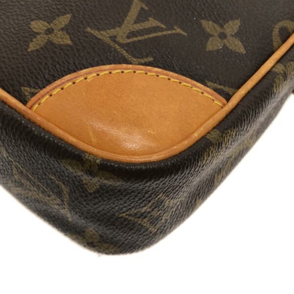 37321497 5 Louis Vuitton Danube Shoulder Bag Monogram Canvas