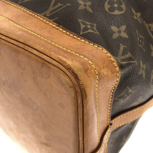 37321773 5 Louis Vuitton Noe Shoulder Bag Monogram Canvas