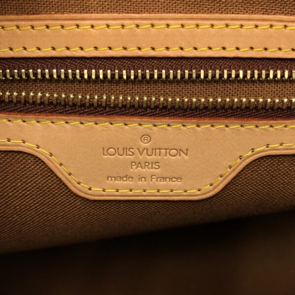 37322109 7 Louis Vuitton Hippo Piano Shoulder Bag Monogram Canvas