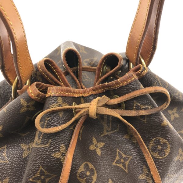 37322281 10 Louis Vuitton Petit Noe Shoulder Bag Monogram Canvas