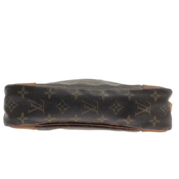 37322328 4 Louis Vuitton Trocadero 27 Shoulder Bag Monogram Canvas