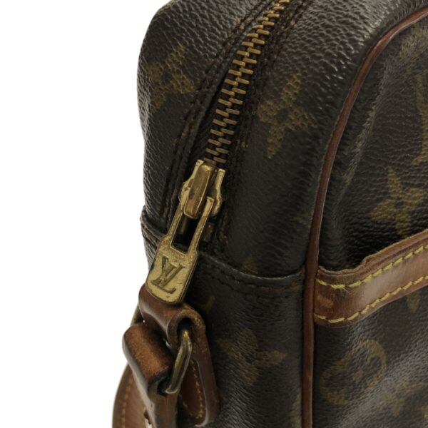 37323089 11 Louis Vuitton Trocadero 27 Shoulder Bag Monogram Canvas