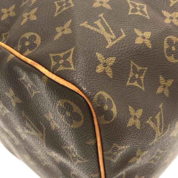 37323093 5 Louis Vuitton Speedy 40 Handbag Monogram Canvas