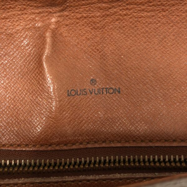 37323107 7 Louis Vuitton Saint Cloud GM Shoulder Bag Monogram Canvas