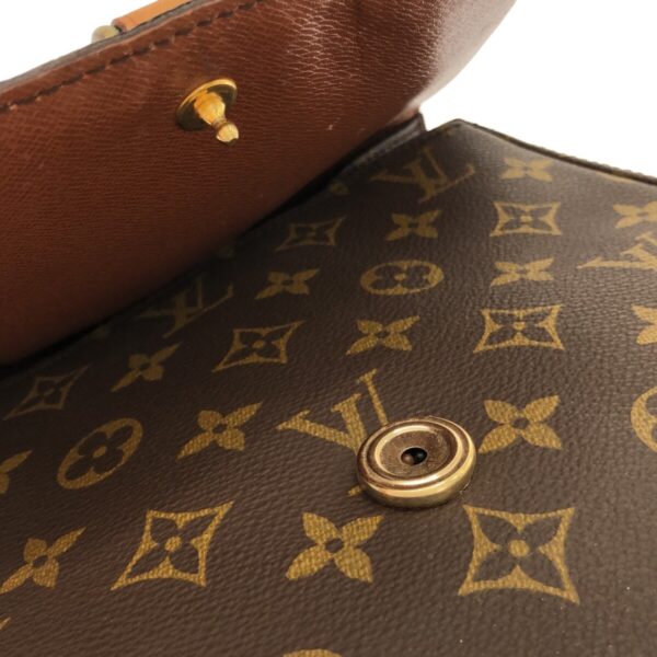 37323128 11 Louis Vuitton Saint Cloud GM Shoulder Bag Monogram Canvas