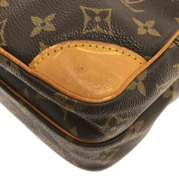 37323137 5 Louis Vuitton Amazon Shoulder Bag Monogram Canvas