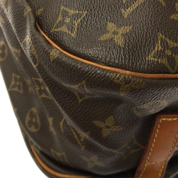 37323479 5 Louis Vuitton Saumur 35 Shoulder Bag Monogram Canvas