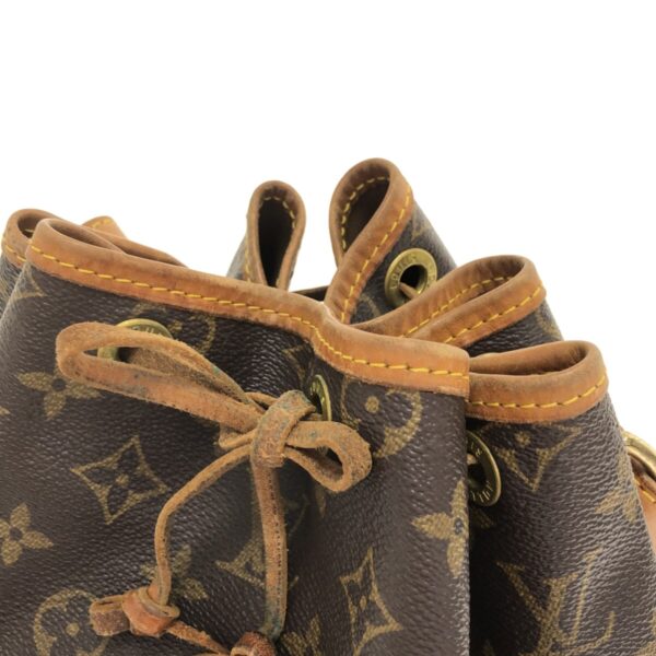 37323538 11 Louis Vuitton Noe Shoulder Bag Monogram Canvas