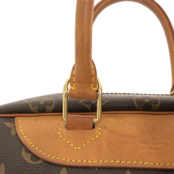 37323554 9 Louis Vuitton Deauville Handbag Monogram Canvas