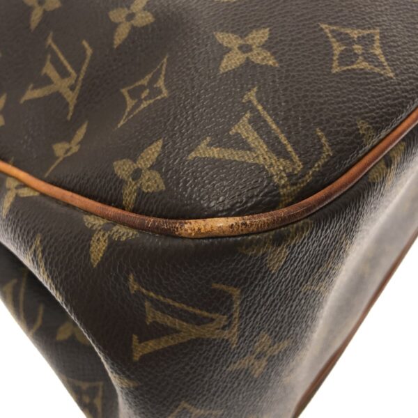 37323555 5 Louis Vuitton Batignolles Horizontal Shoulder Bag Monogram Canvas