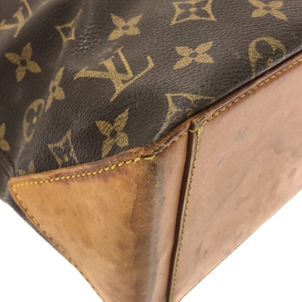 37323557 5 Louis Vuitton Hippo Piano Shoulder Bag Monogram Canvas